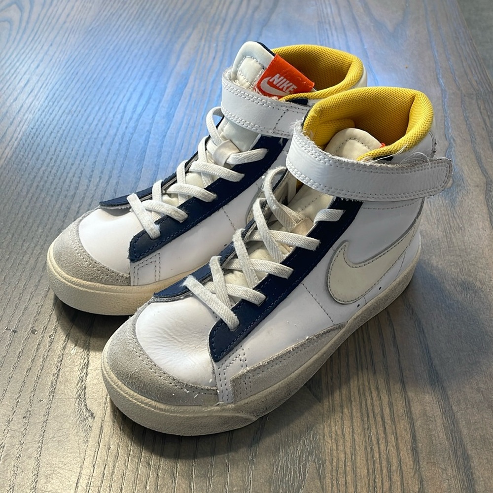 Nike kids blazers